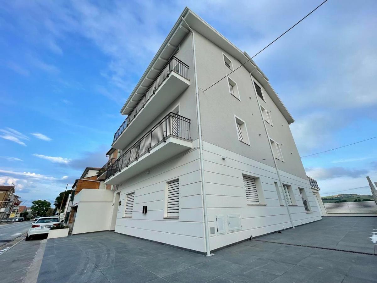 Otium Rooms / Camere E Appartamenti Morrovalle Exterior photo